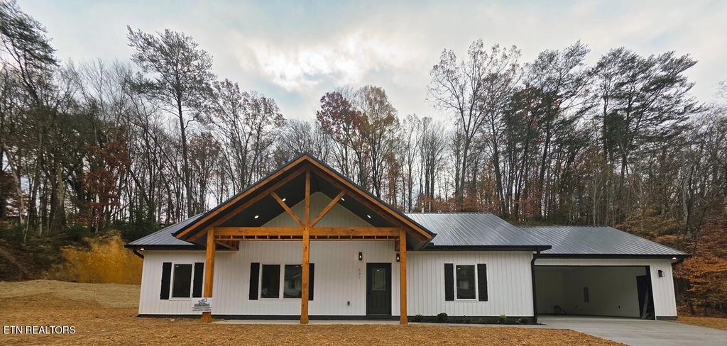 Photo of 507 North St, Newport, TN 37821 (MLS # 1325669)