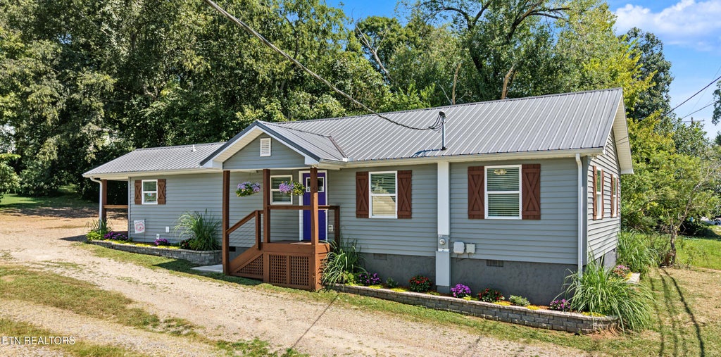 Photo of 121 Self Hollow Rd, Rockford, TN 37853 (MLS # 1353678)