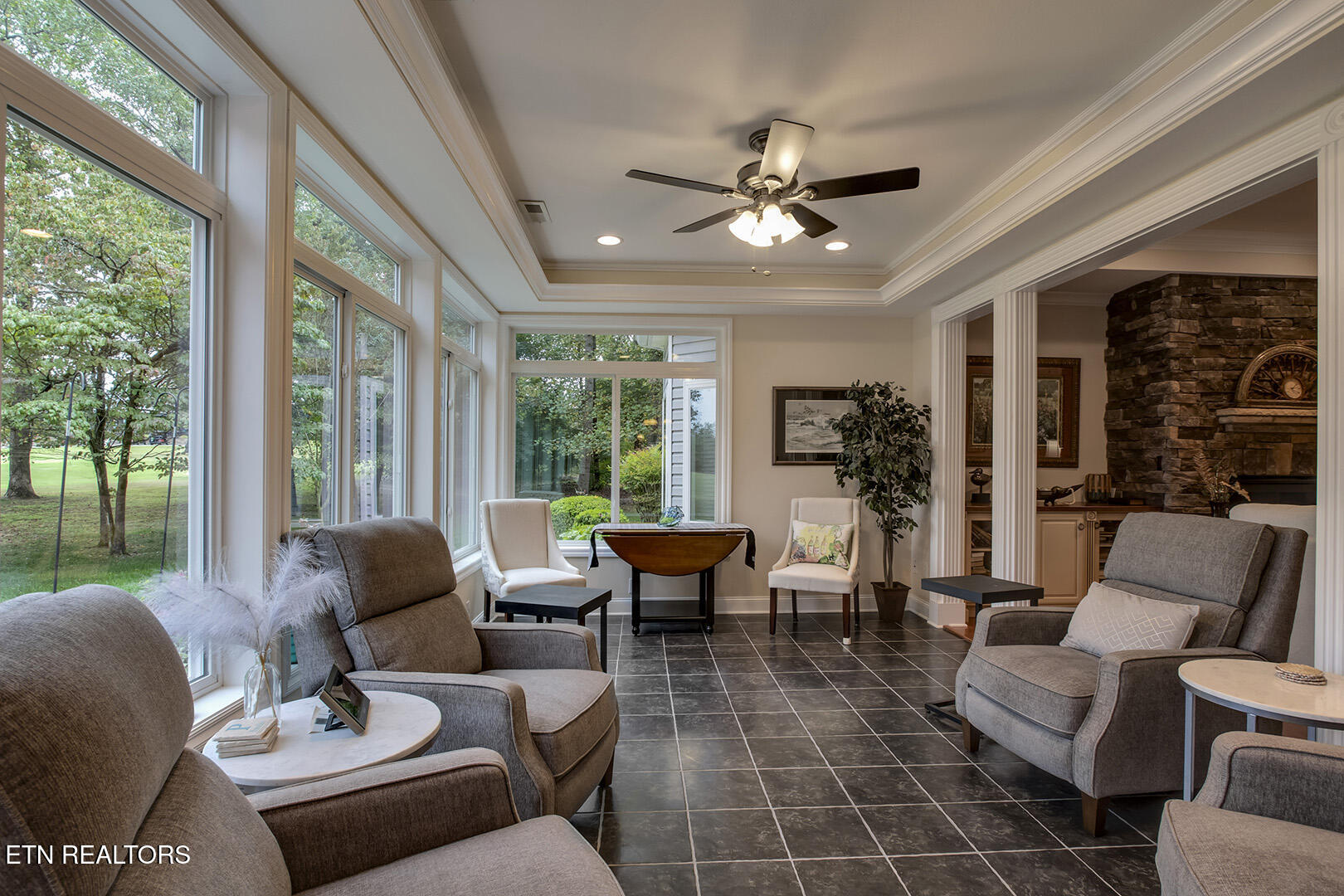 Loudon, Tennessee 37774, United States, 3 Bedrooms Bedrooms, ,3 BathroomsBathrooms,Residential,Pending,219537