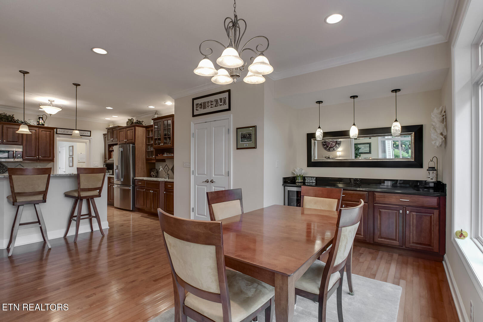 Loudon, Tennessee 37774, United States, 3 Bedrooms Bedrooms, ,3 BathroomsBathrooms,Residential,Pending,219537