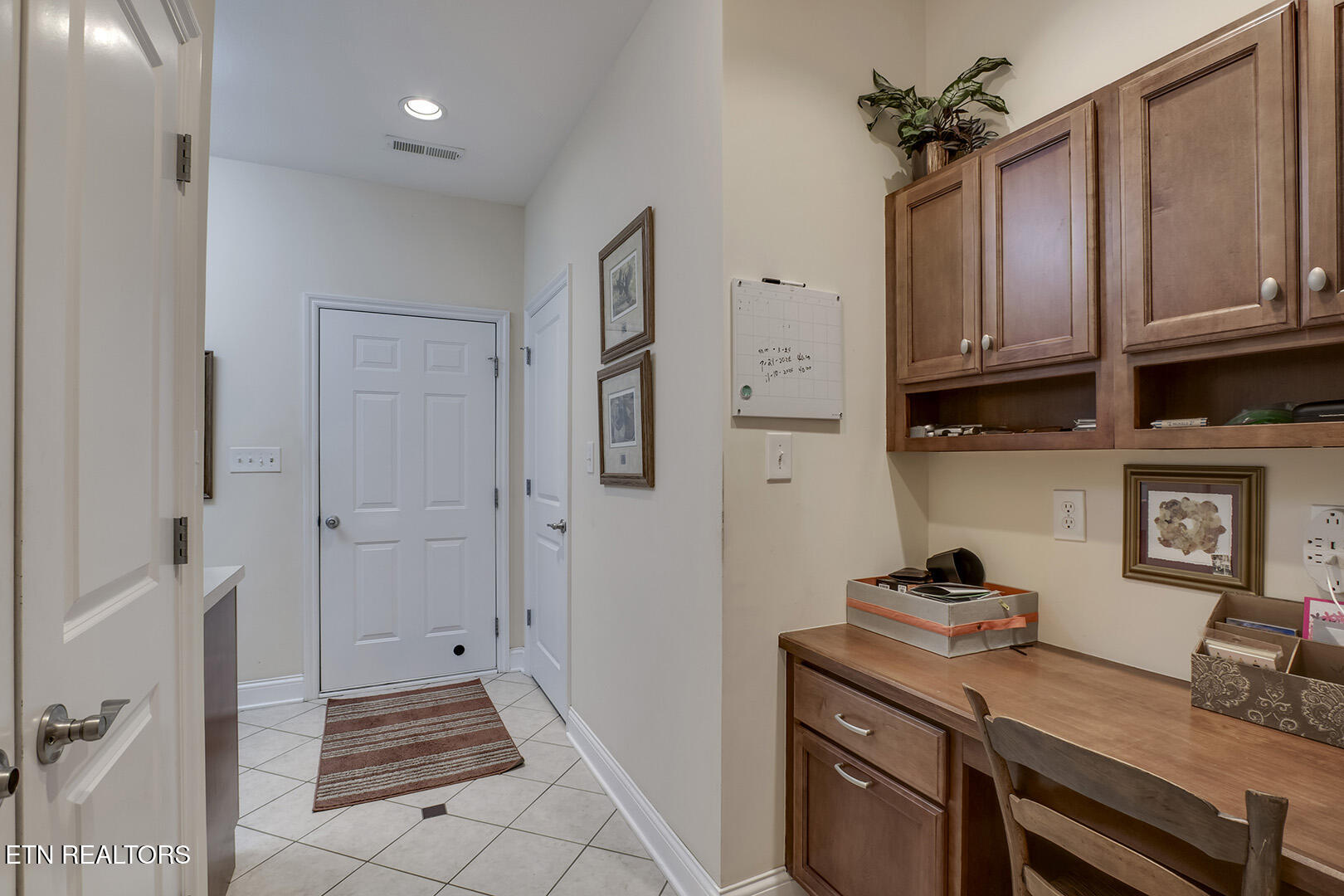 Loudon, Tennessee 37774, United States, 3 Bedrooms Bedrooms, ,3 BathroomsBathrooms,Residential,Pending,219537