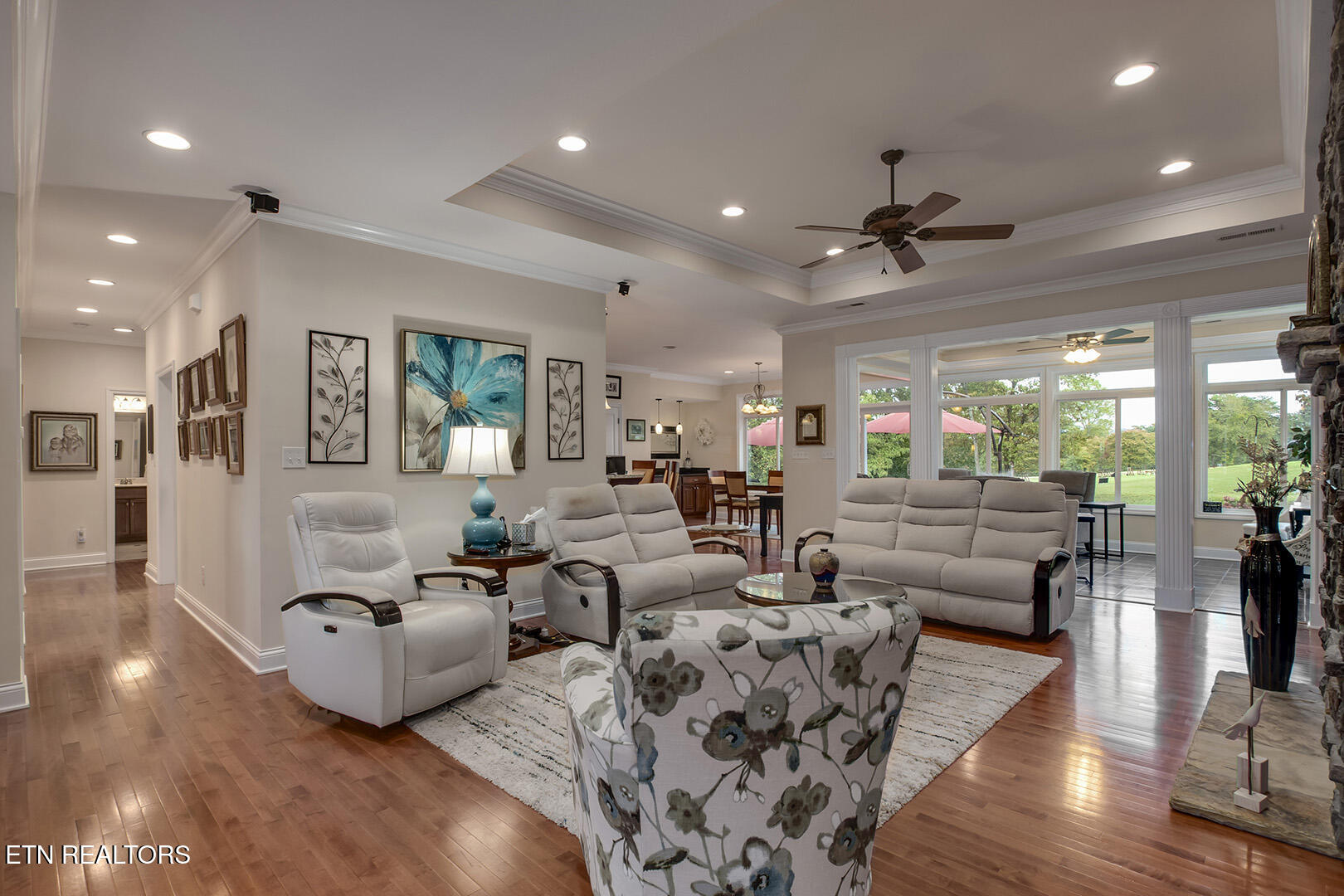 Loudon, Tennessee 37774, United States, 3 Bedrooms Bedrooms, ,3 BathroomsBathrooms,Residential,Pending,219537