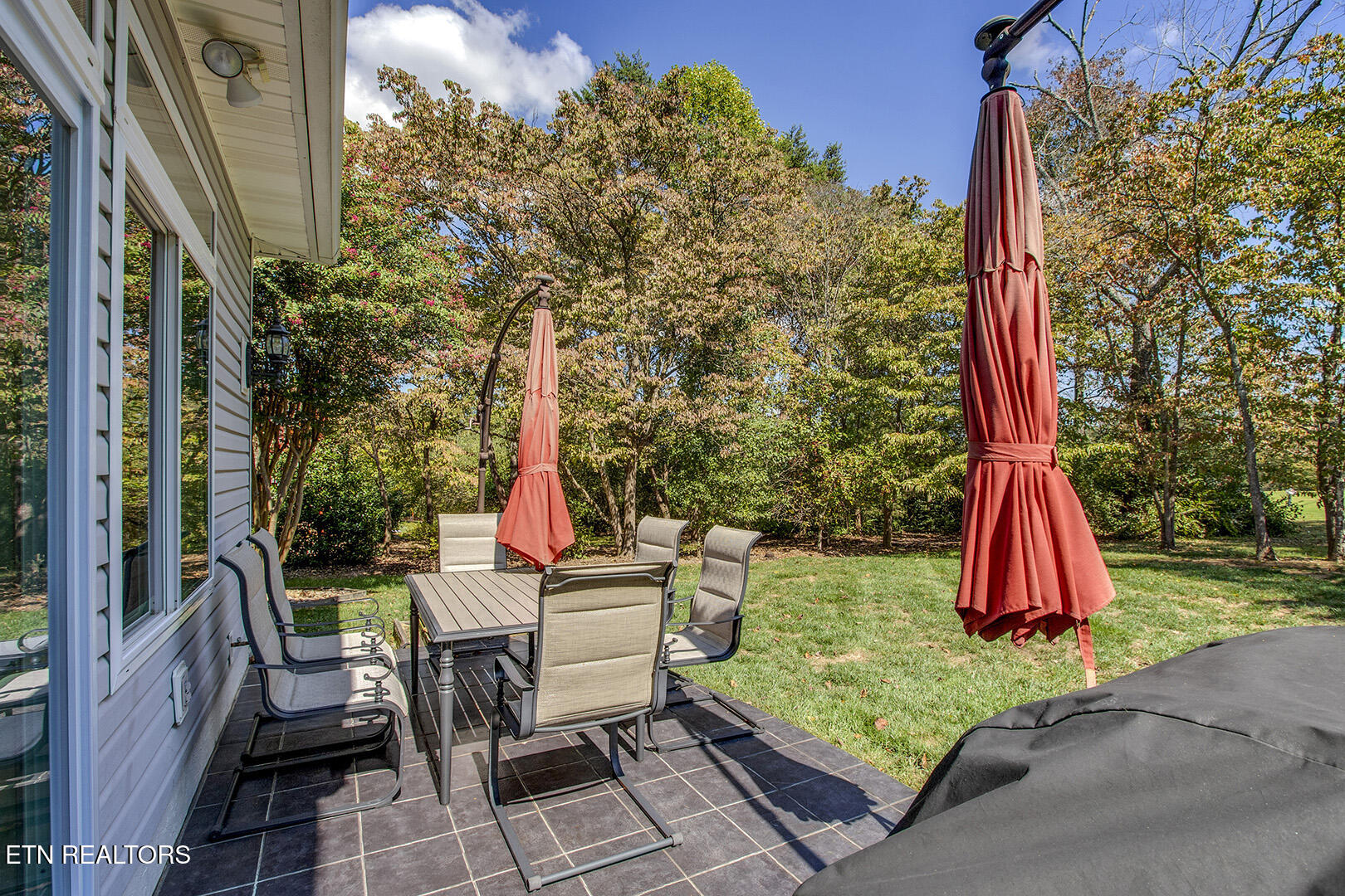 Loudon, Tennessee 37774, United States, 3 Bedrooms Bedrooms, ,3 BathroomsBathrooms,Residential,Pending,219537