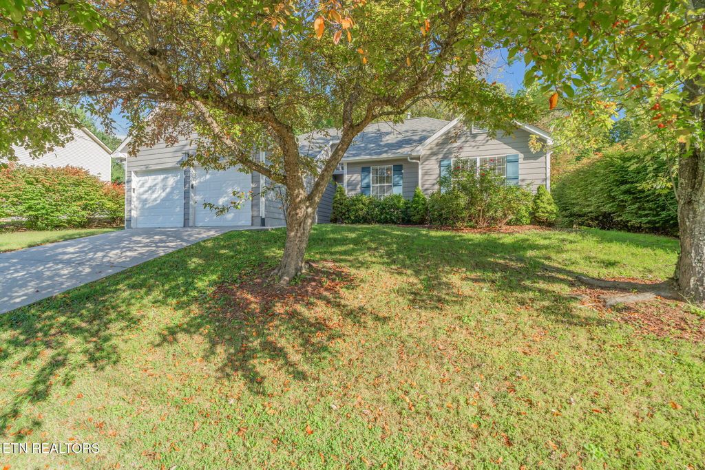 Photo of 4530 Kinlock Lane, Knoxville, TN 37921 (MLS # 1317314)