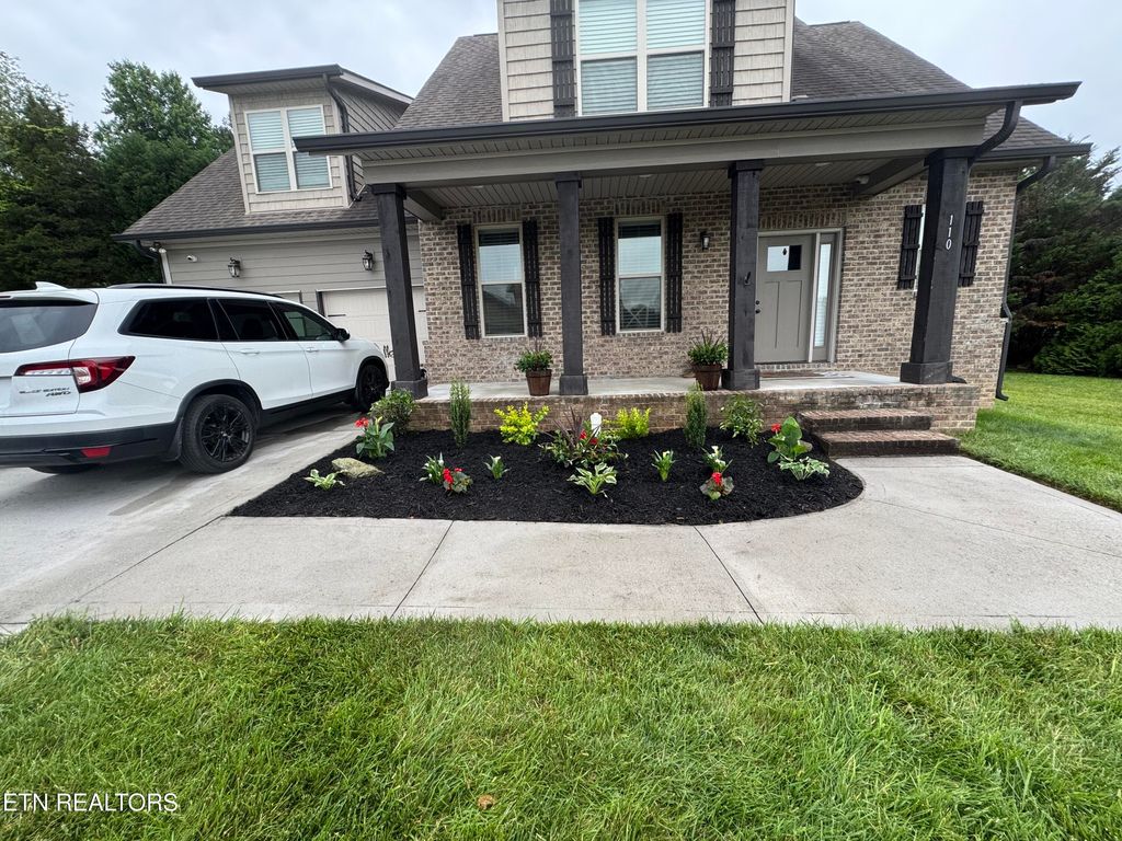 Photo of 110 Wolf Creek Way, Oak Ridge, TN 37830 (MLS # 1322141)