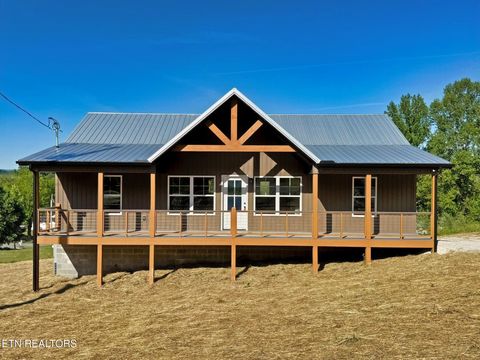 Photo of 398 Glade Springs Rd, LaFollette, TN 37766 (MLS # 1341248)