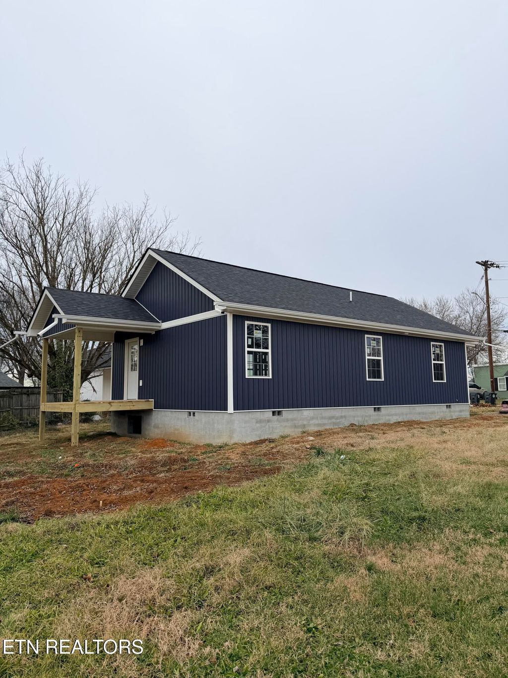 Photo of 742 Seymour St, Morristown, TN 37813 (MLS # 1324395)