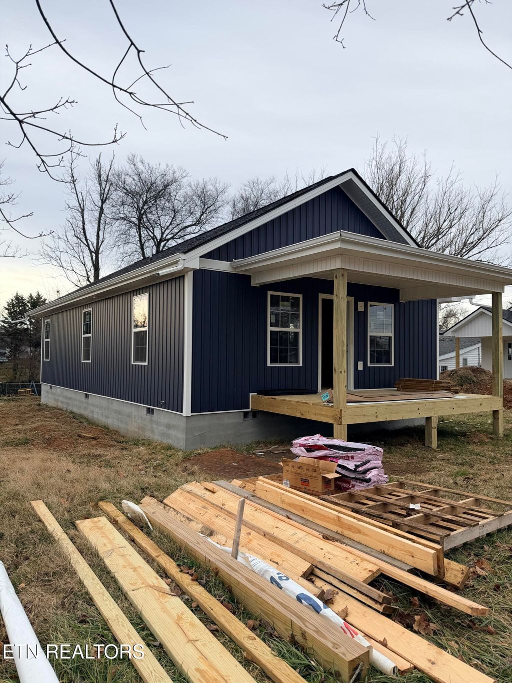 Photo of 742 Seymour St, Morristown, TN 37813 (MLS # 1324395)