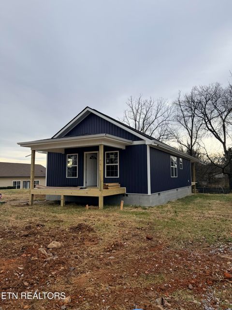 Photo of 742 Seymour St, Morristown, TN 37813 (MLS # 1324395)