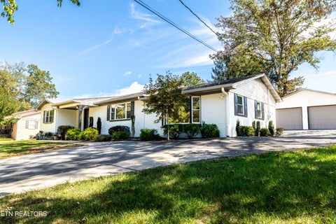 Photo of 2954 Marvin Circle, Maryville, TN 37803 (MLS # 1357677)