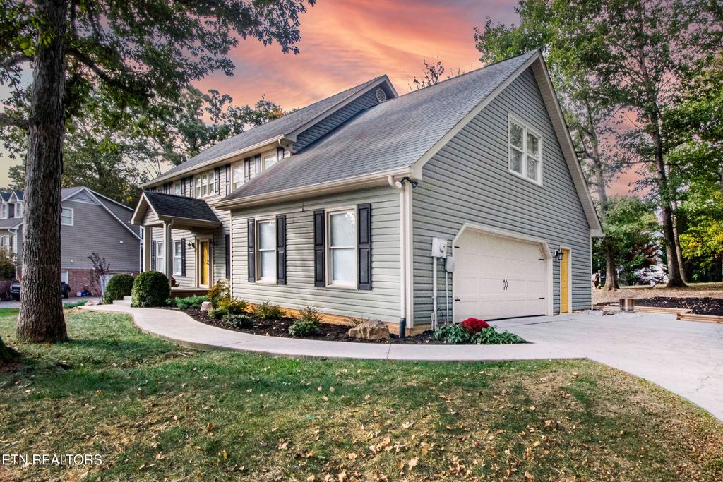 Photo of 621 Glen Willow Drive, Knoxville, TN 37934 (MLS # 1320106)