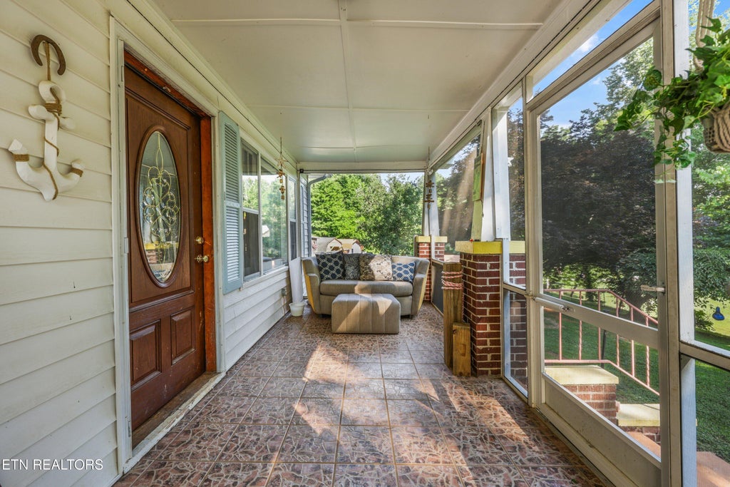 Photo of 4532 E Lamar Alexander Pkwy, Walland, TN 37886 (MLS # 1356814)