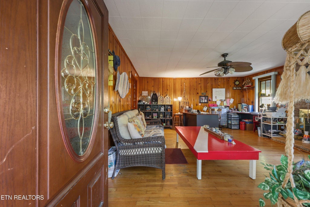 Photo of 4532 E Lamar Alexander Pkwy, Walland, TN 37886 (MLS # 1356814)