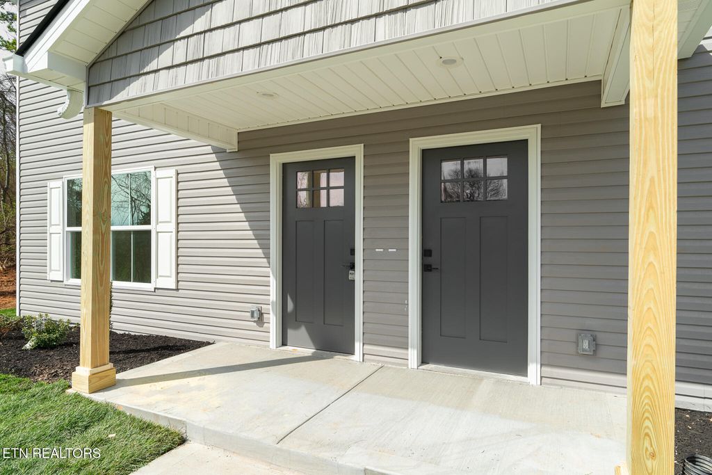 Photo of 1619 Francis Rd, Knoxville, TN 37909 (MLS # 1337056)