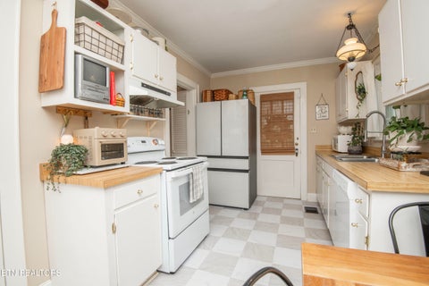 Tiny photo for 6809 Nubbin Ridge Drive, Knoxville, TN 37919 (MLS # 1348423)