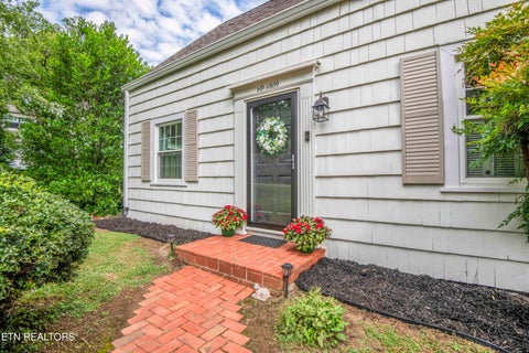 Tiny photo for 6809 Nubbin Ridge Drive, Knoxville, TN 37919 (MLS # 1348423)