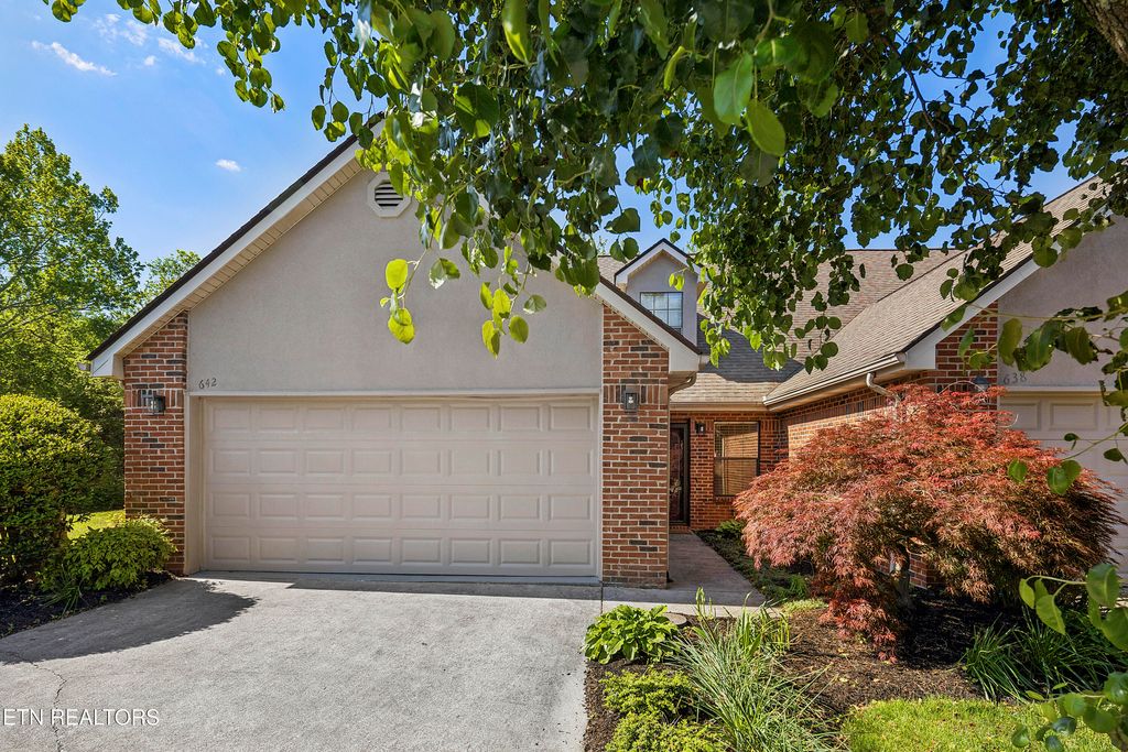 Photo of 642 Farragut Commons Drive, Knoxville, TN 37934 (MLS # 1339599)