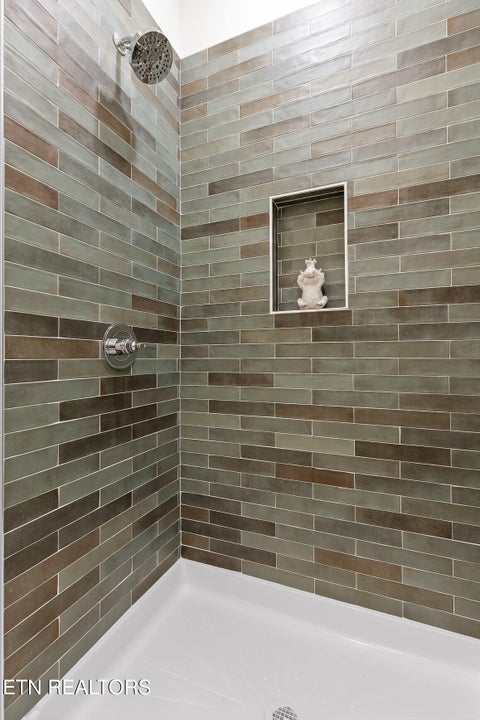 Tiny photo for 105 E Oldham Ave #103 AVE, Knoxville, TN 37917 (MLS # 1357327)