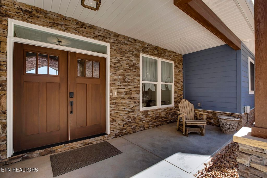 Photo of 619 Wilderness Drive, Vonore, TN 37885 (MLS # 1289741)