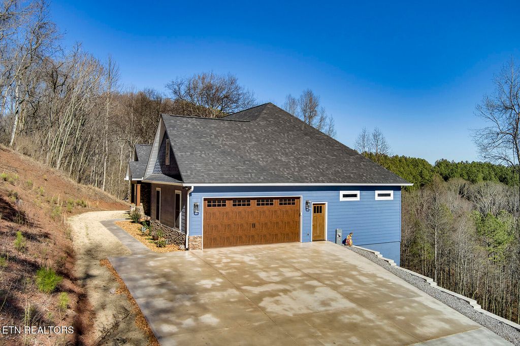 Photo of 619 Wilderness Drive, Vonore, TN 37885 (MLS # 1289741)