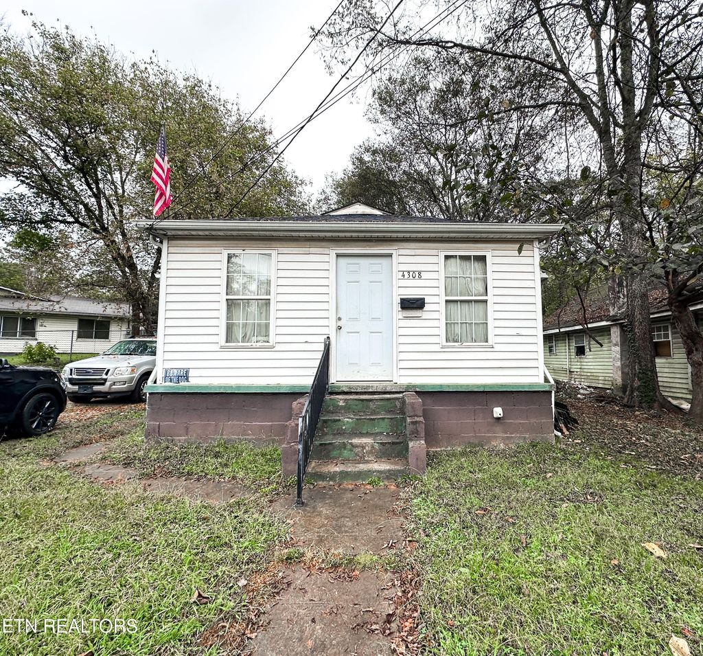Photo of 4308 Edington Rd, Knoxville, TN 37920 (MLS # 1318501)