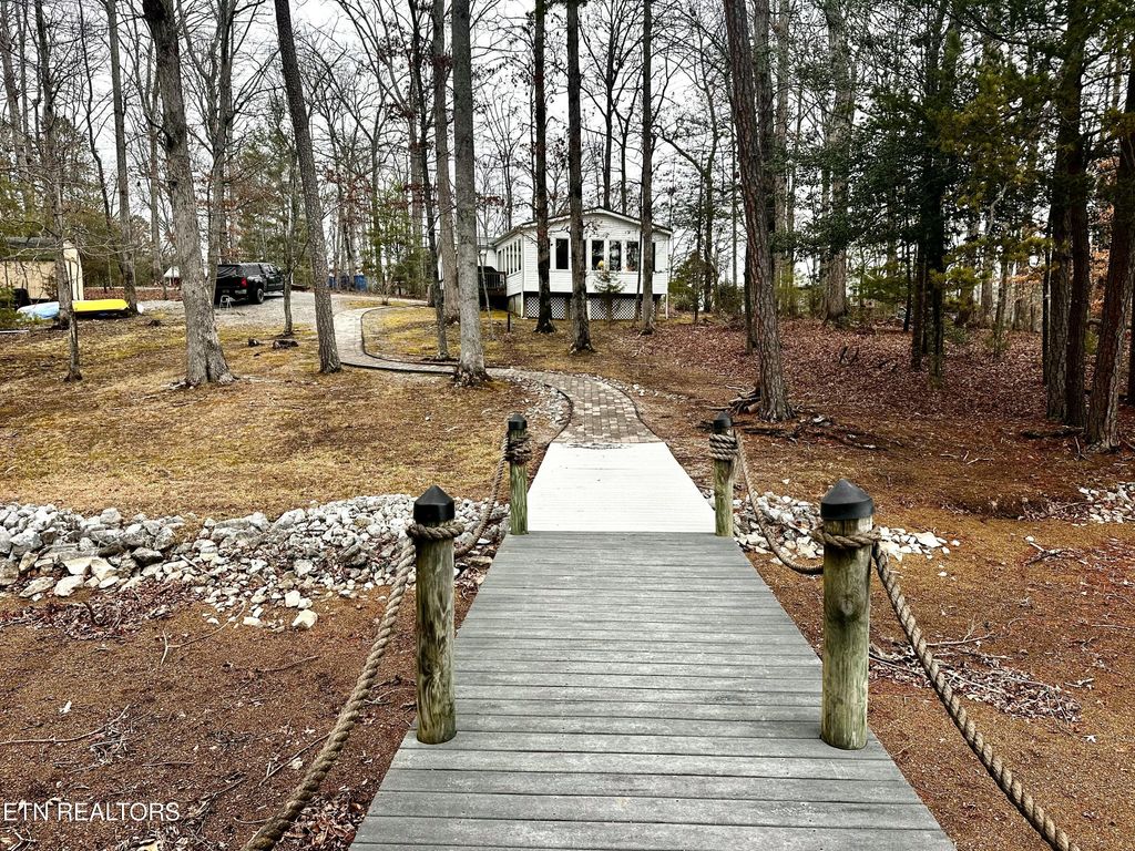 Photo of 198 Emerald Cove rd Rd, Rockwood, TN 37854 (MLS # 1290425)