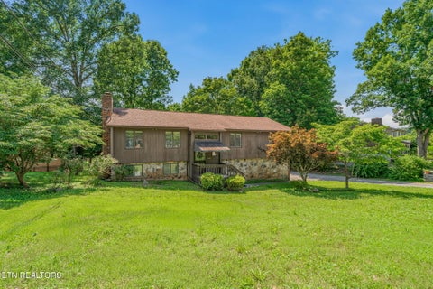 Photo of 515 Echo Valley Rd, Knoxville, TN 37923 (MLS # 1346712)