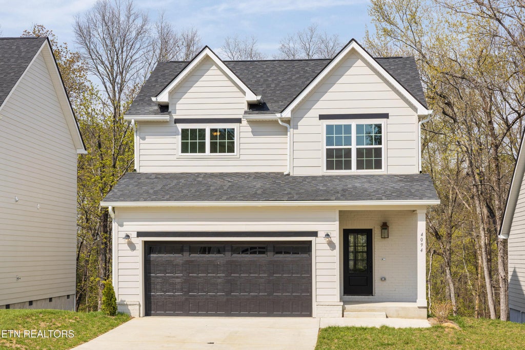 Photo of 4094 Inlet Loop, Chattanooga, TN 37416 (MLS # 1359700)