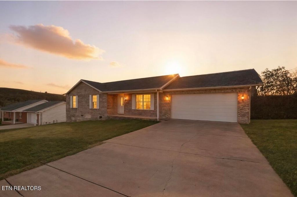 Photo of 259 ALTINA Circle, New Tazewell, TN 37825 (MLS # 1319816)