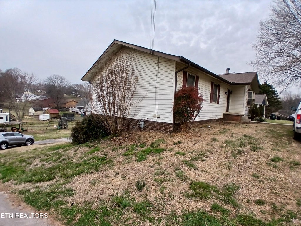 Photo of 405 Panther Springs Rd, Morristown, TN 37814 (MLS # 1293391)