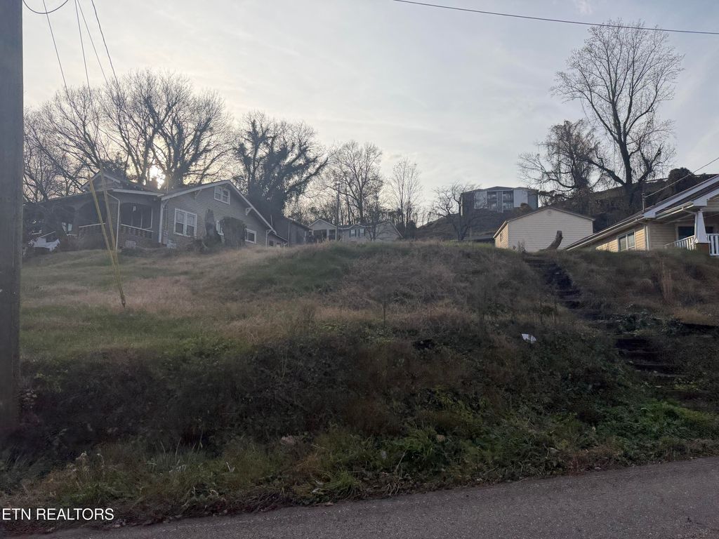 Photo of 2625 Sevier Ave, Knoxville, TN 37920 (MLS # 1323403)