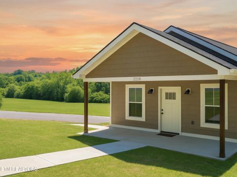 Photo of 2226 Riverside Drive, Knoxville, TN 37915 (MLS # 1336647)