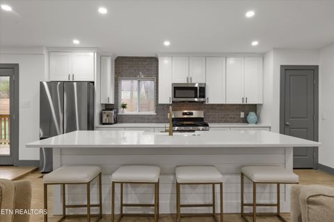 Tiny photo for 3201 NE Kenilworth Lane, Knoxville, TN 37917 (MLS # 1335976)