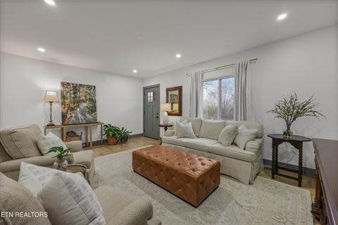 Tiny photo for 3201 NE Kenilworth Lane, Knoxville, TN 37917 (MLS # 1335976)