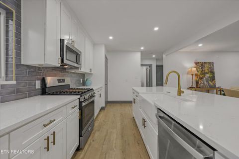 Tiny photo for 3201 NE Kenilworth Lane, Knoxville, TN 37917 (MLS # 1335976)