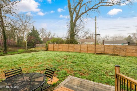 Tiny photo for 3201 NE Kenilworth Lane, Knoxville, TN 37917 (MLS # 1335976)