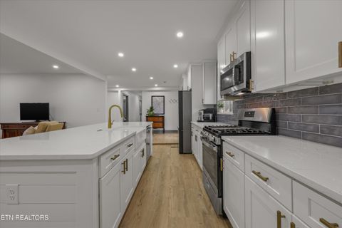 Tiny photo for 3201 NE Kenilworth Lane, Knoxville, TN 37917 (MLS # 1335976)