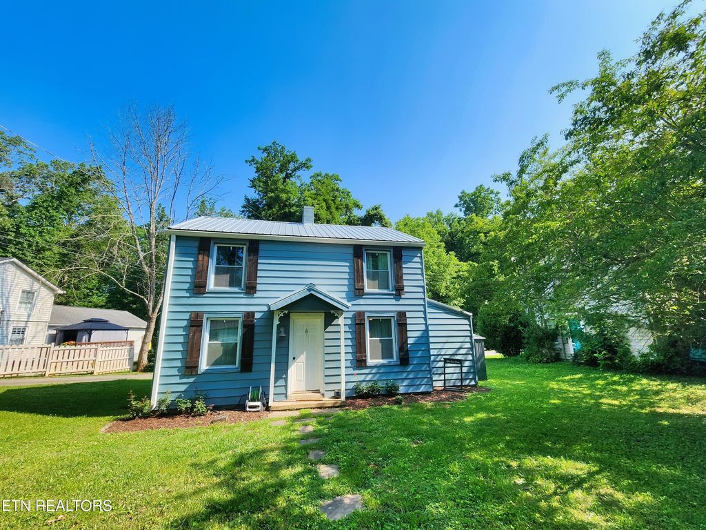 Photo of 224 Oak Rd, Norris, TN 37828 (MLS # 1304314)