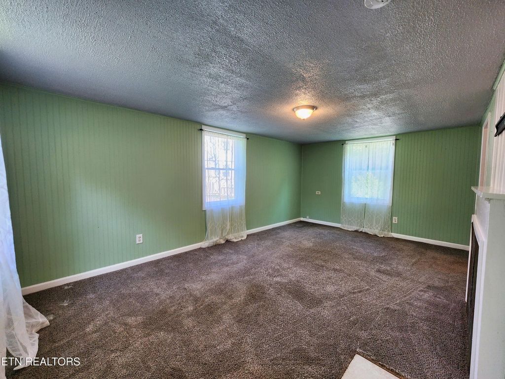 Photo of 224 Oak Rd, Norris, TN 37828 (MLS # 1304314)