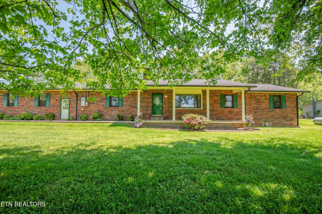 Photo of 122 Smokey Run estates Ests, Rockwood, TN 37854 (MLS # 1299131)