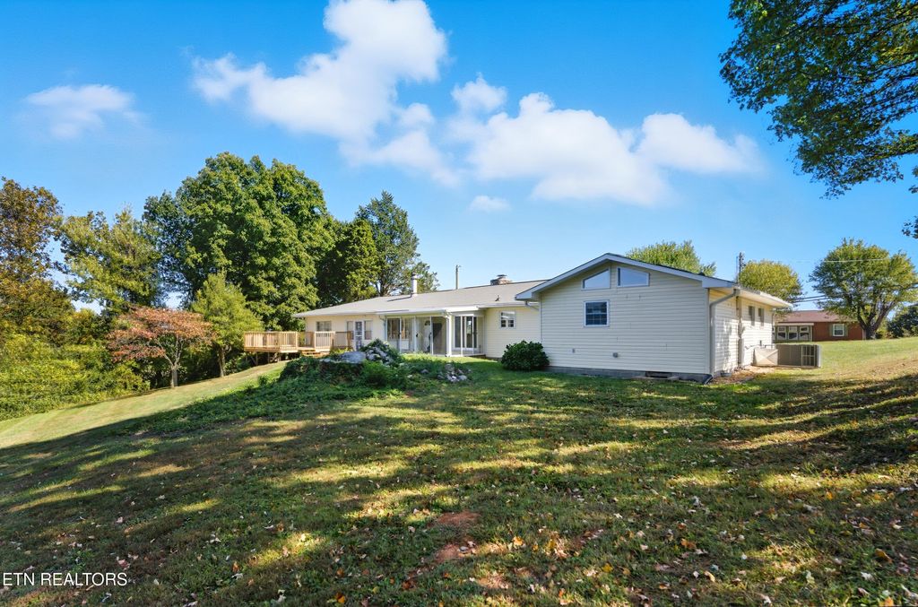 Photo of 6917 Ridgeview Rd, Knoxville, TN 37918 (MLS # 1318538)