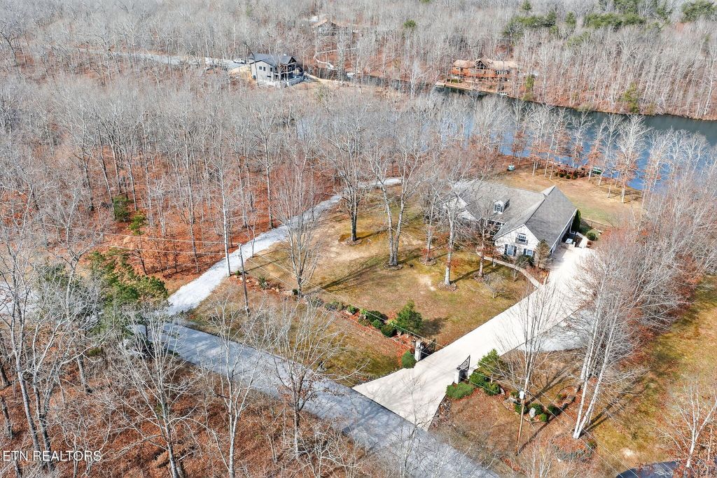 Photo of 235 Sycamore Bnd, Monterey, TN 38574 (MLS # 1331467)