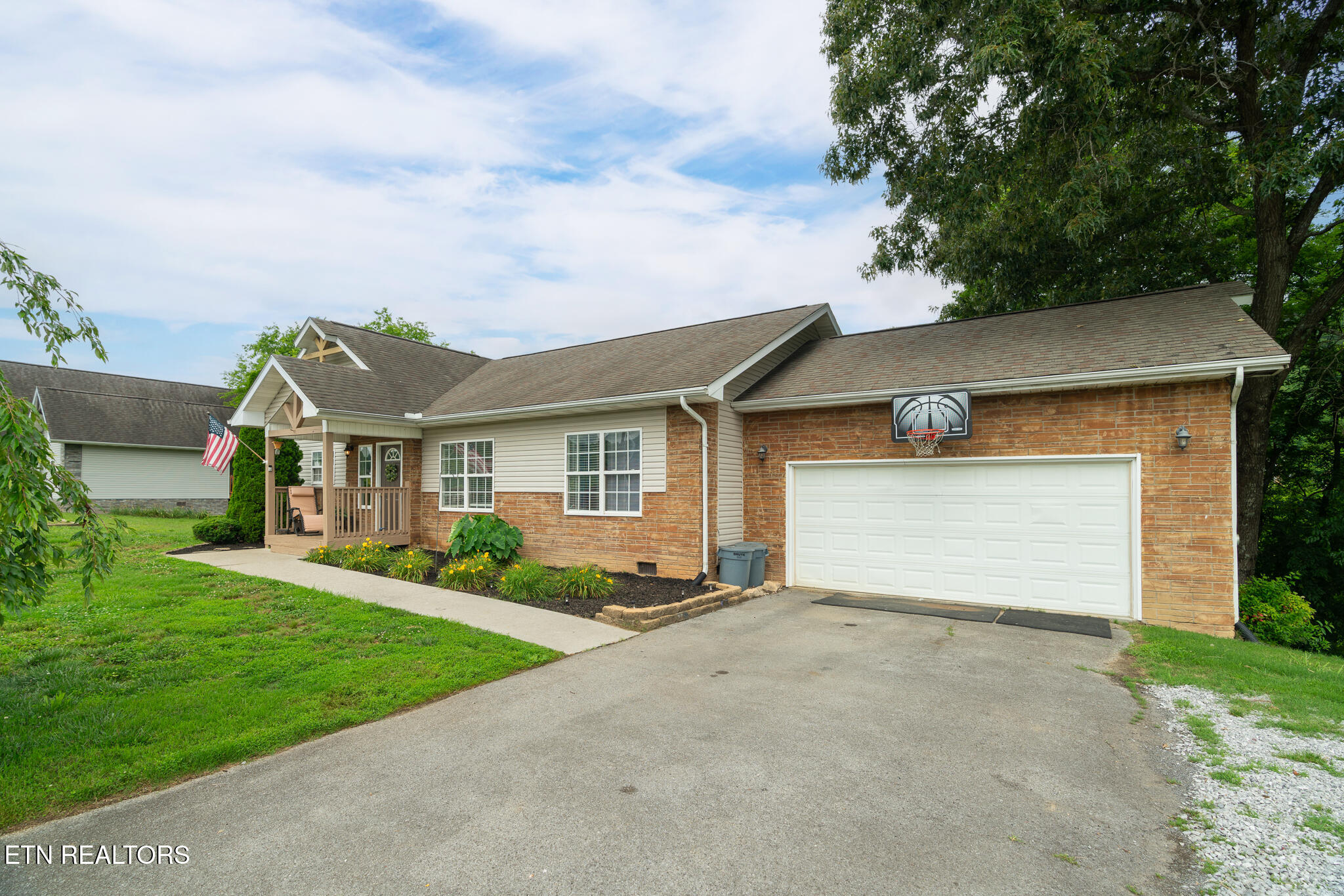2059 Creswell Rd