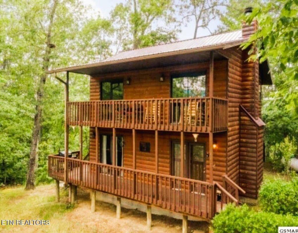 Photo of 4572 Wilderness Plateau, Pigeon Forge, TN 37863 (MLS # 1328755)