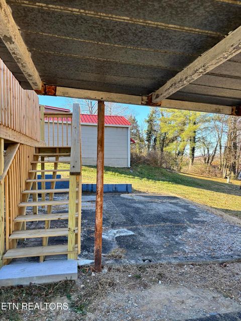 Tiny photo for 206 Long Drive, Harriman, TN 37748 (MLS # 1324348)