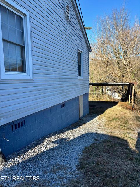 Tiny photo for 206 Long Drive, Harriman, TN 37748 (MLS # 1324348)