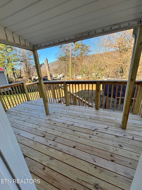 Tiny photo for 206 Long Drive, Harriman, TN 37748 (MLS # 1324348)