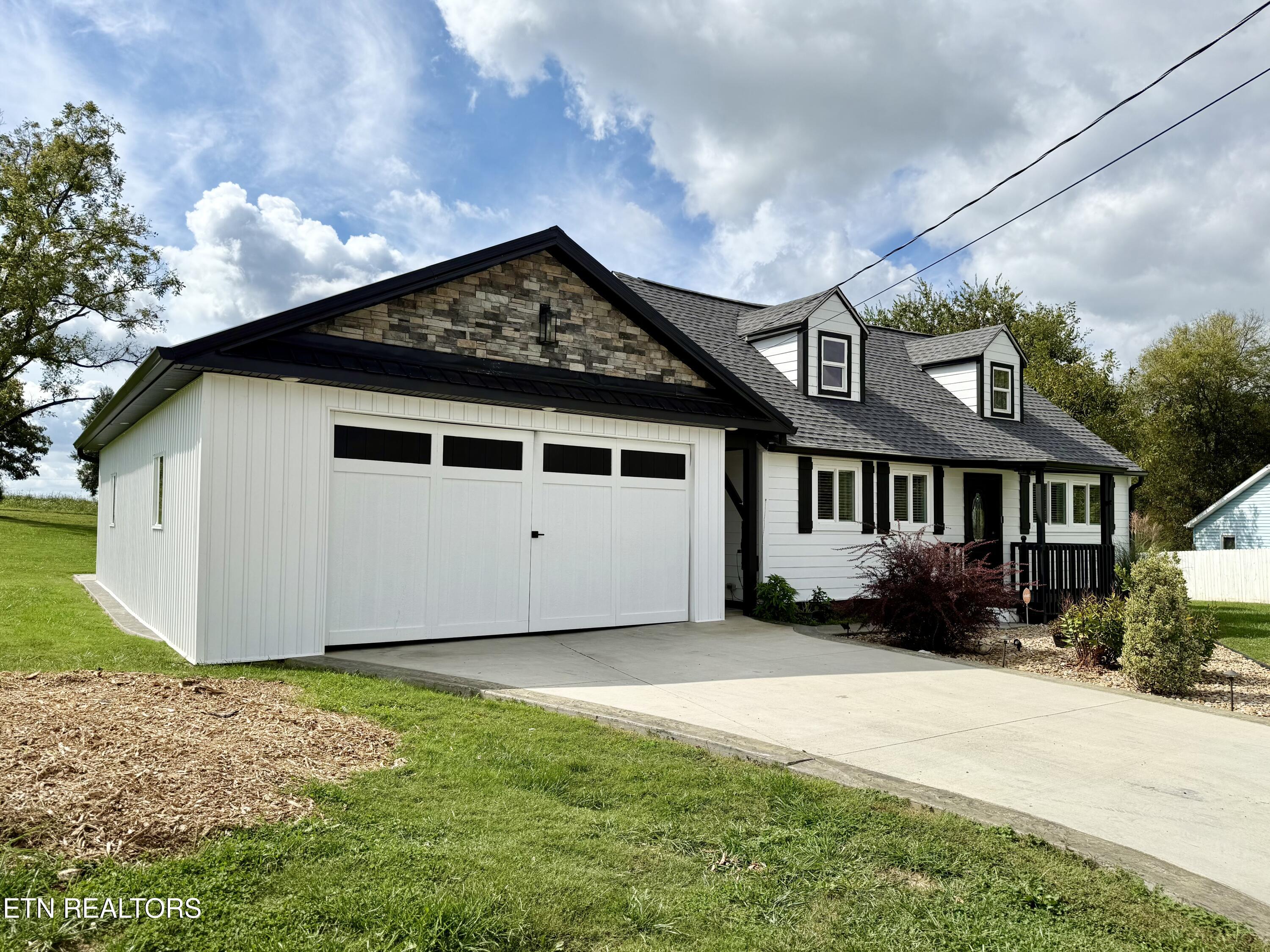 107 Farmer Rd