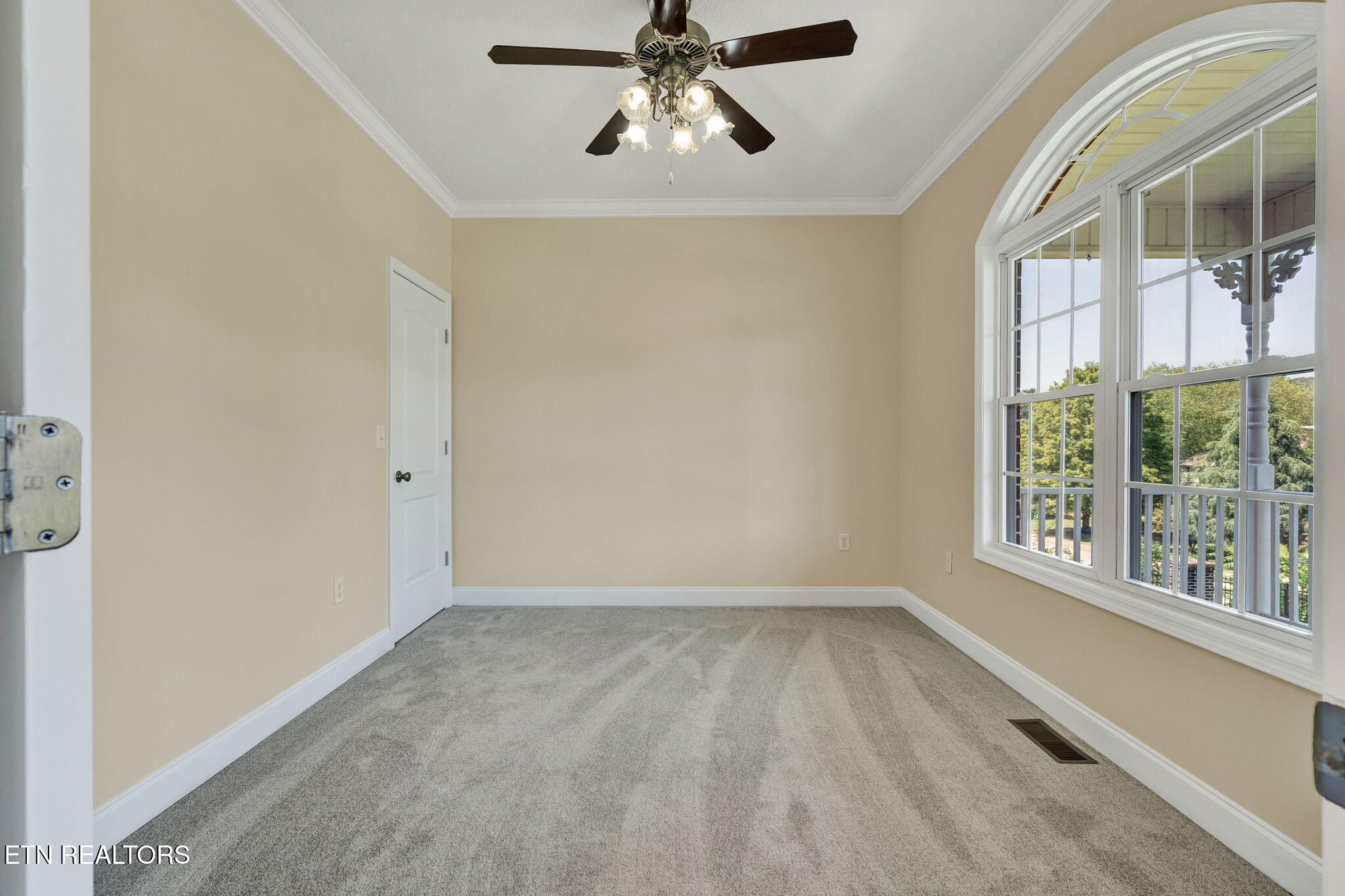 504 Lynnwood Drive