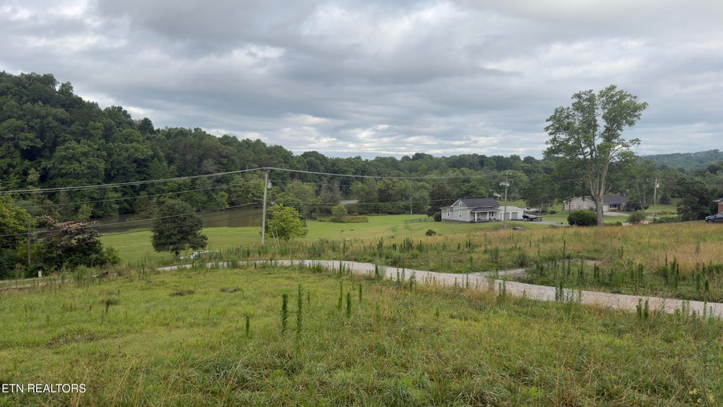 Photo of 2662 Louisville Rd, Maryville, TN 37801 (MLS # 1345651)
